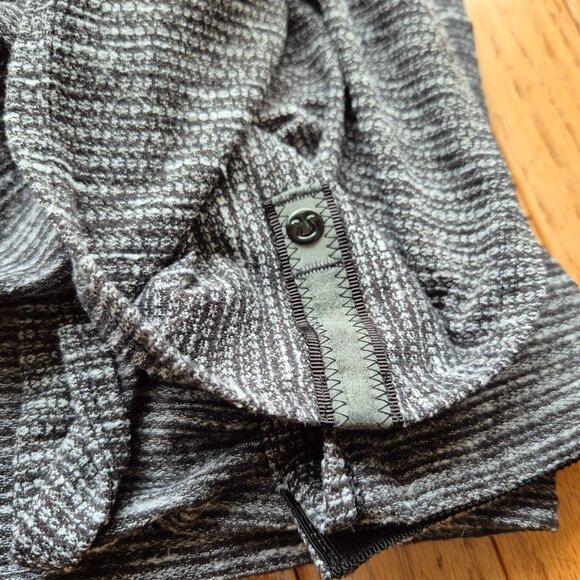 Lululemon Vinyasa Scarf Gray - Picture 3 of 5